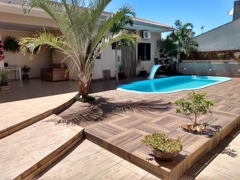Edicula Com Um Quarto Banheiro E Piscina E Lazer Foz do Iguaçu Eksteriør bilde