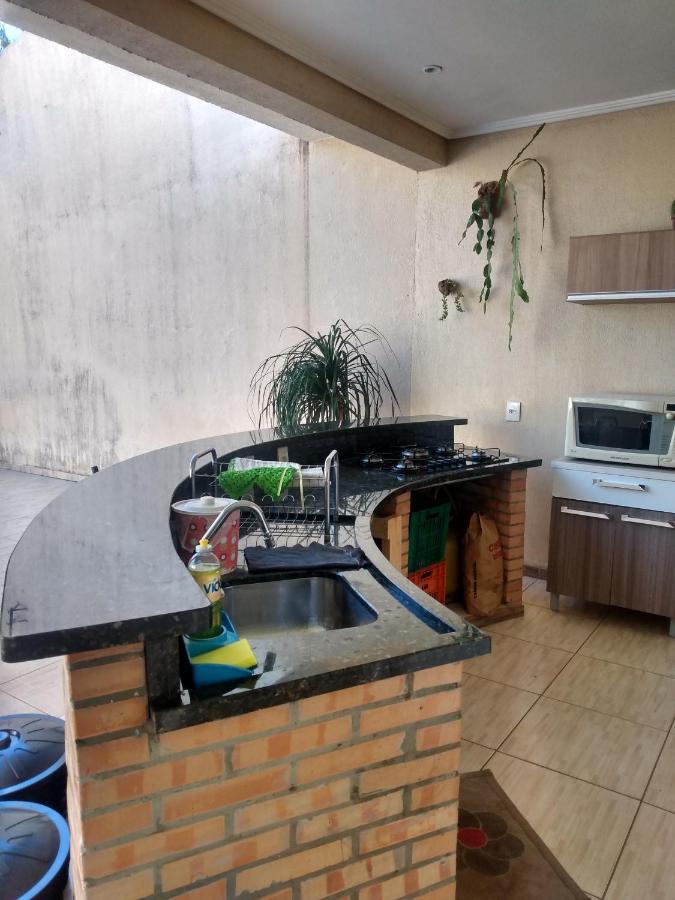 Edicula Com Um Quarto Banheiro E Piscina E Lazer Foz do Iguaçu Eksteriør bilde